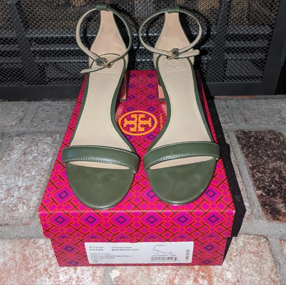 Tory Burch Cecile 55 mm Leather Sandal in Green size 10